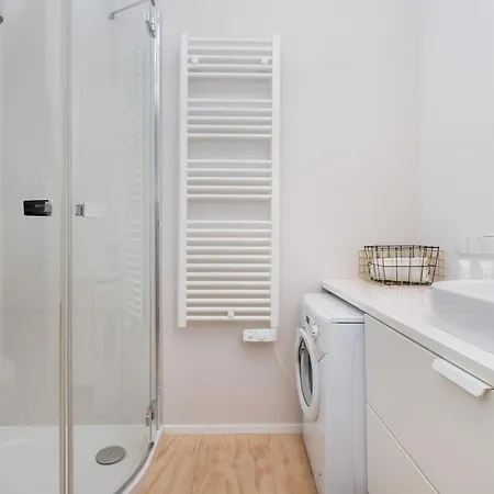 Stylish Studio In Modern Design - Tartaczna 2 By Rent Like Apartment